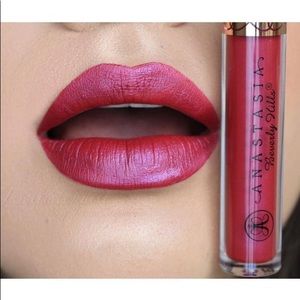Anastasia Beverly Hills Makeup - ANASTASIA BH Liquid Lipstick (Sugar Plum)💄 Anastasia Beverly Hills Makeup - ANASTASIA BH Liquid Lipstick (Sugar Plum)💄